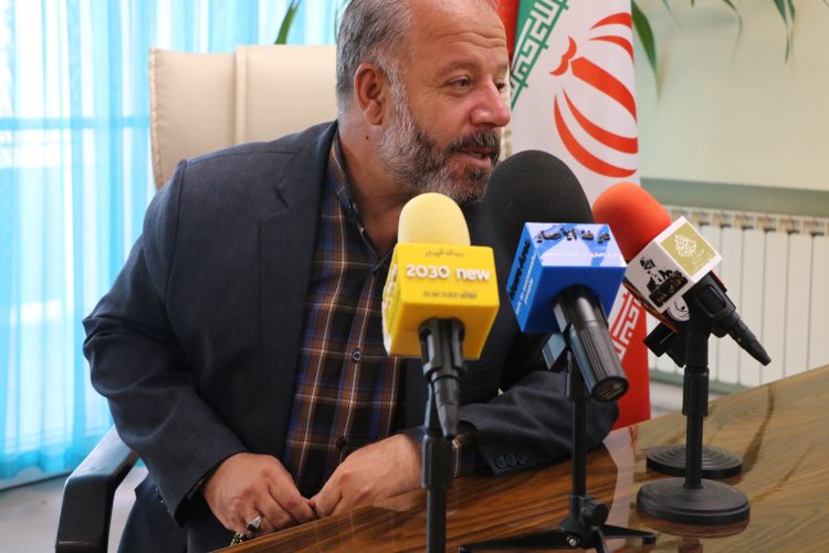 امروزه رسانه قدرت برتر را خط و مشی می دهد